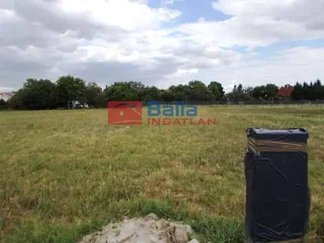 Tököl építési telek eladó 816 m2