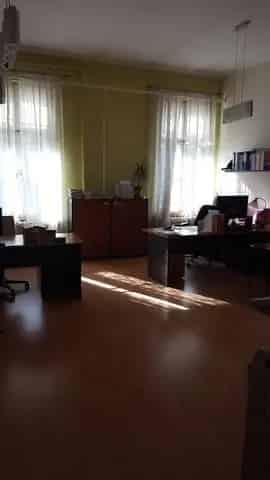 Irodák kiadóak Üllői úton - Loft irodák, székház, raktárak
