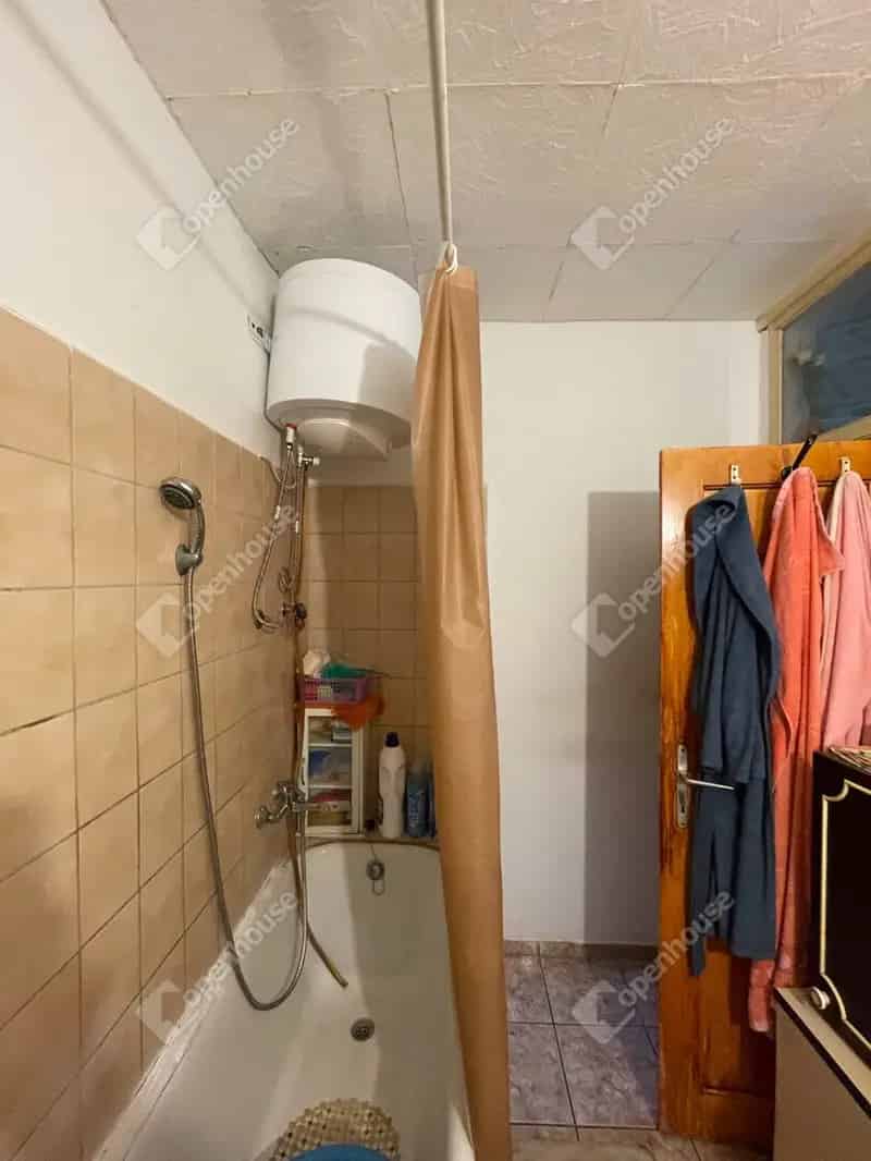 Siófoki családi ház eladó - 3 szoba, melléképület, befektetésre alkalmas