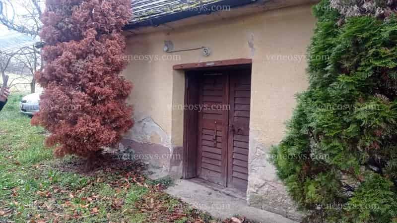 Zalai birtok eladó 8943 nm-es területtel remek borospincével