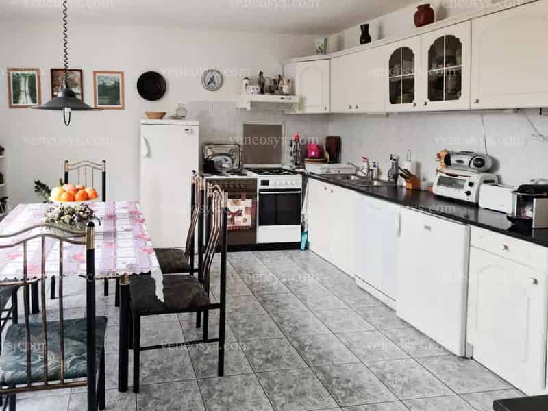 70 Fős Motel Apartman Komplexum Eladó Pakstól