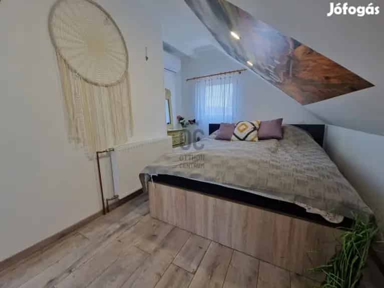 Vízparti nyaraló eladó Adácson panorámával