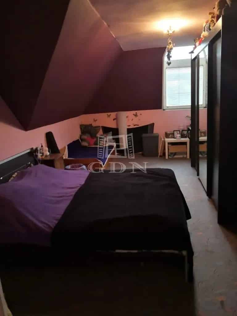 Luxus családi ház eladó Rákospalotán wellness részleggel