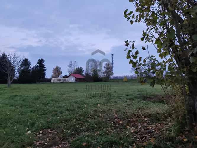 Balatonfenyvesi eladó telek vállalkozáshoz 1661 m2