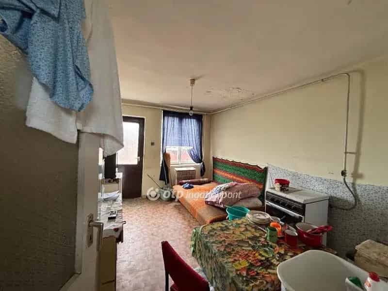 Nyírtáson 60 m2-es ház eladó nagy telekkel felújításra alkalmas