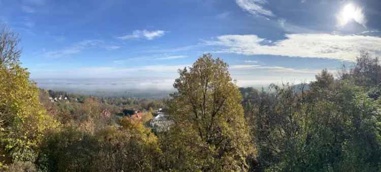 Telek eladó Szentendrén örök panorámával és luxus házak szomszédságában