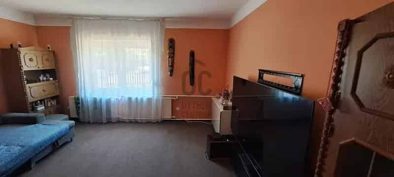 88 nm-es családi ház Pilisben 715 nm-es telken