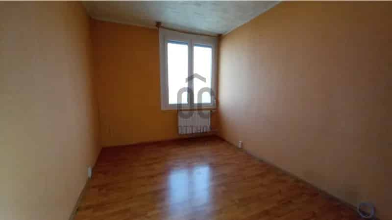 Szekszárdi eladó lakás 2 szoba 53nm