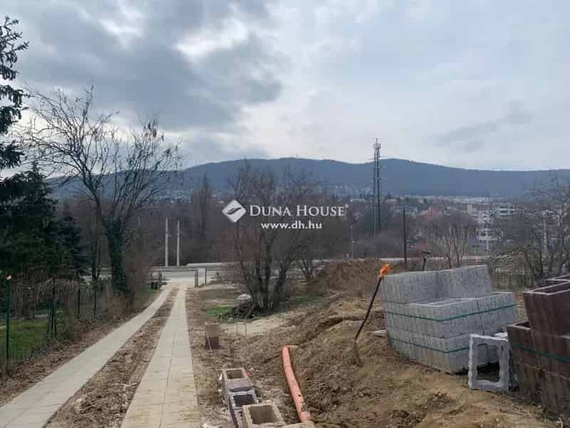 950 nm-es telek eladó Aranyhegyen