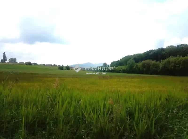 Telek Eladó , Bajna, Dunántúl