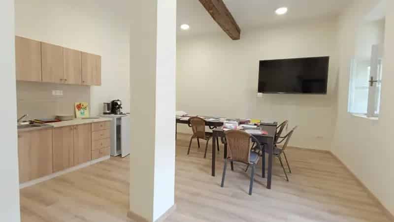 Felújított vályogház Bátaszéken - 113m2 + 90m2 pince