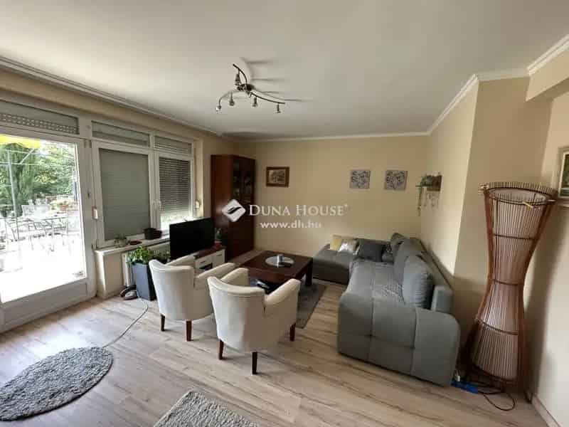 Pécs Uránváros 115 m2-es családi ház 888 m2-es telken