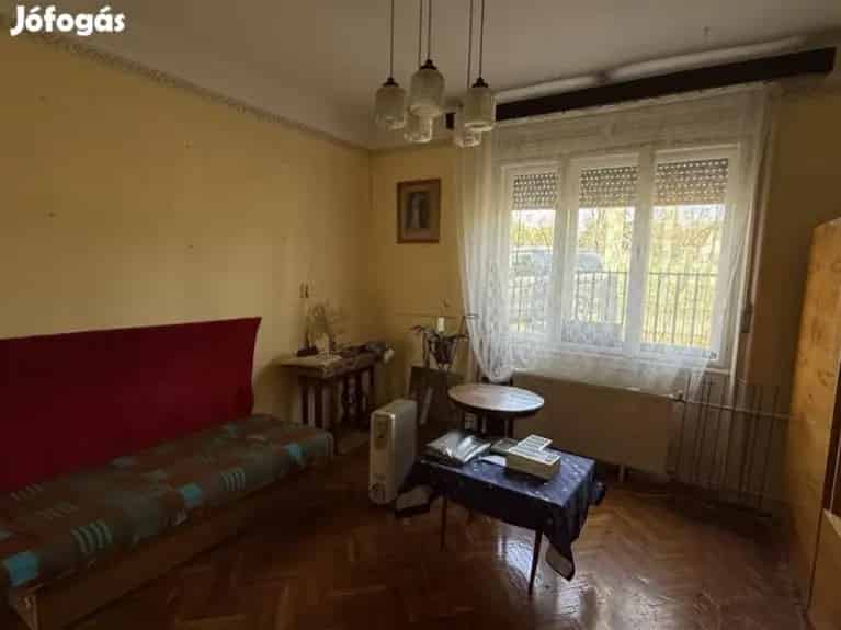 60nm-es házrész eladó Rákosligeten - felújítandó, kertkapcsolatos