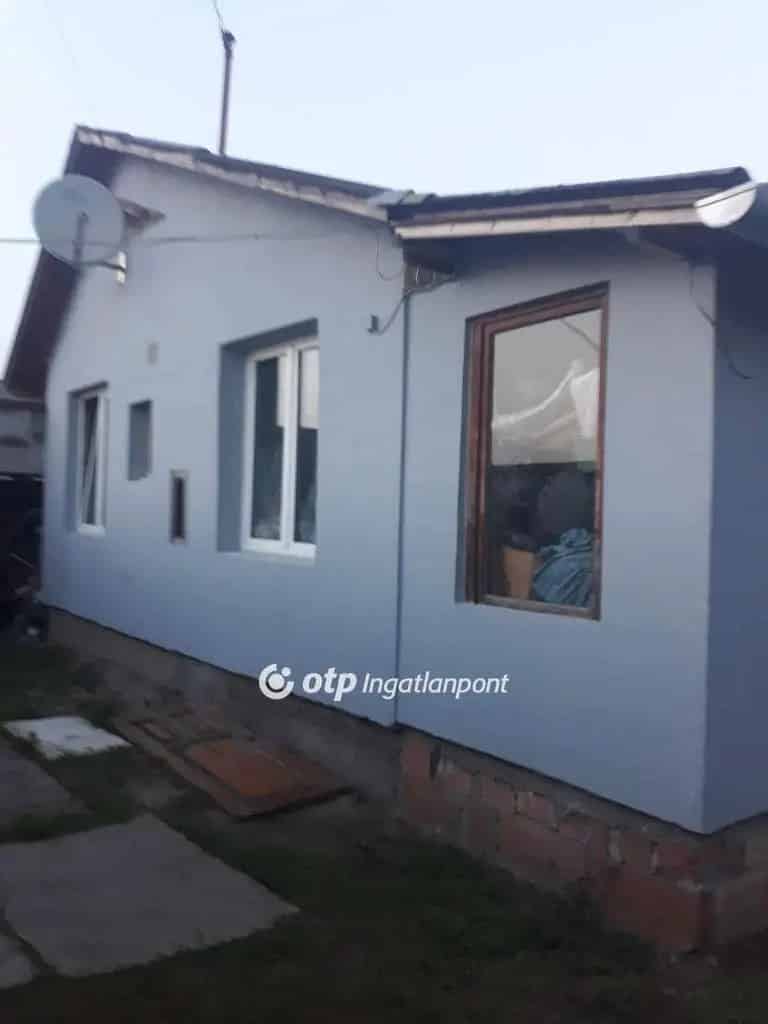 Ház Kiadó , Debreceni járás, Alföld és Észak