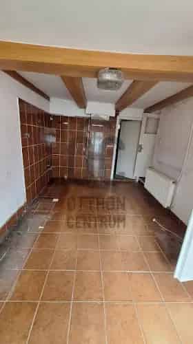 Paksi családi ház eladó 4 szobával és 30m2-es garázzsal