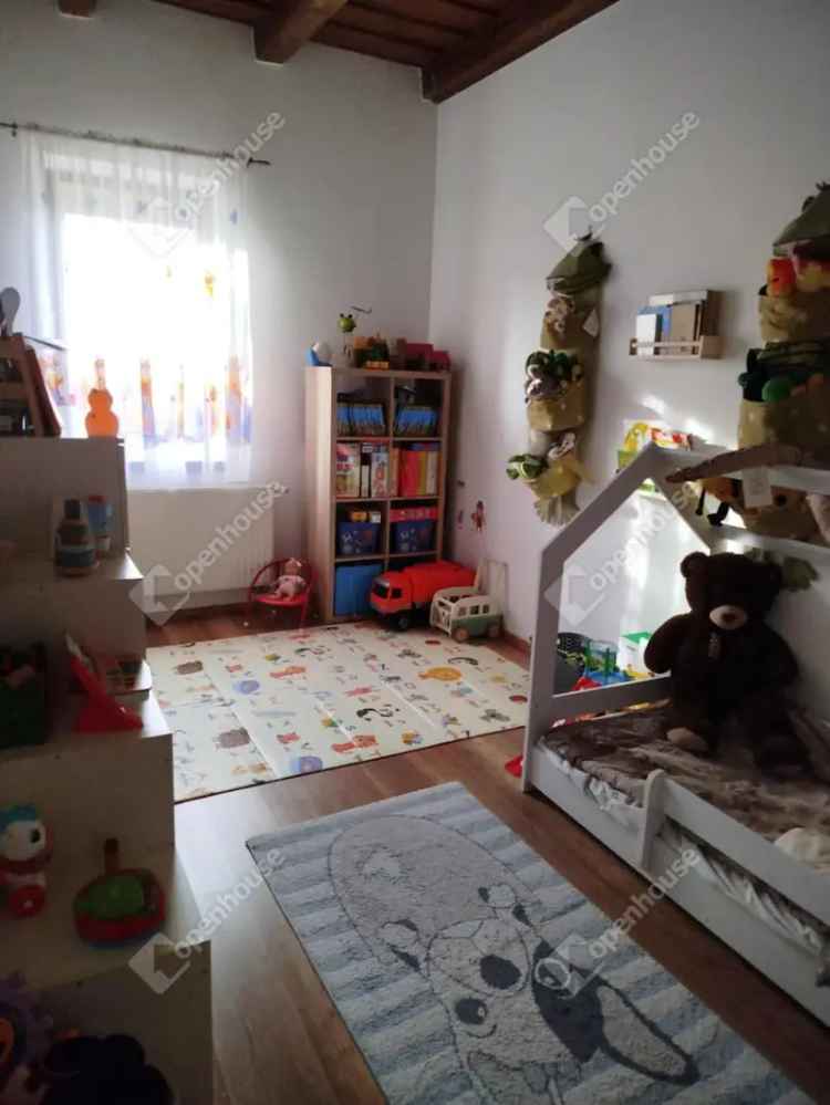 Komáromi családi ház eladó 85m2 3 szoba