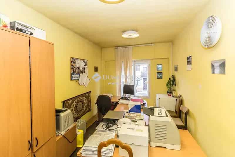 Üzleti célú Kiadó , Szombathely, Dunántúl
