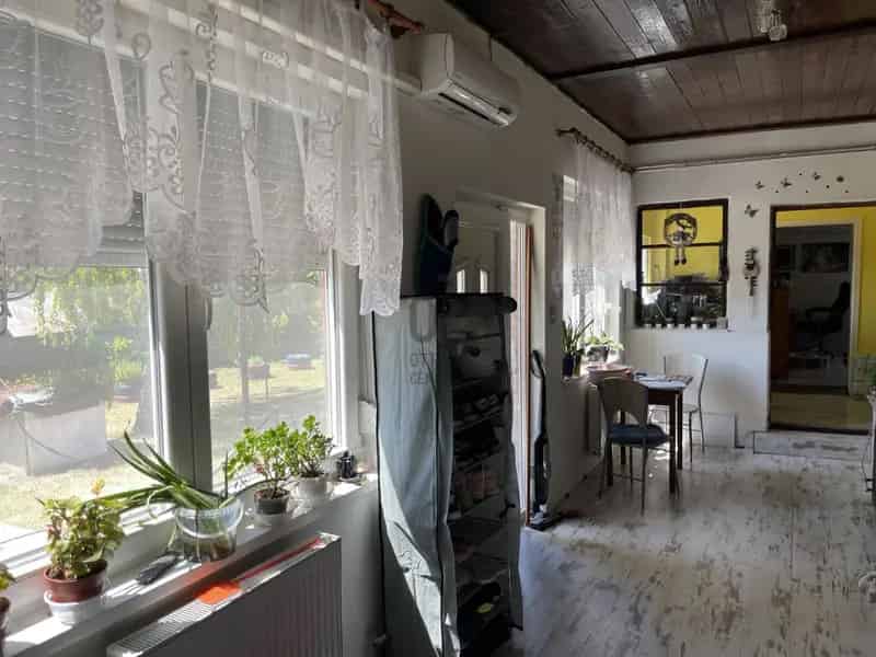 Érd Központjában 114 nm-es Felújított Családi Ház 533 nm-es Telekkel