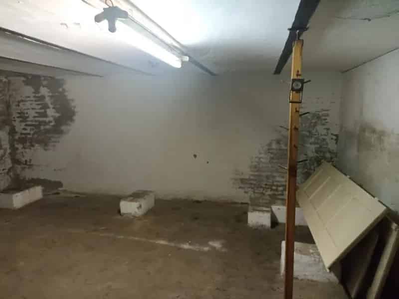 Kaposvár Társasházi Lakás 65m2 40m2 Melléképülettel