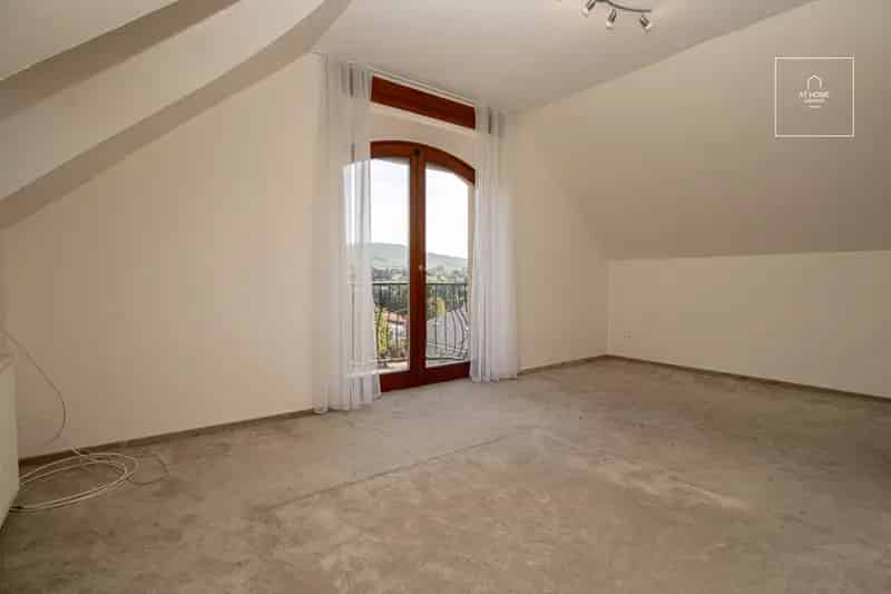 Elegáns családi ház kiadó Budapest II kerület Széphalom