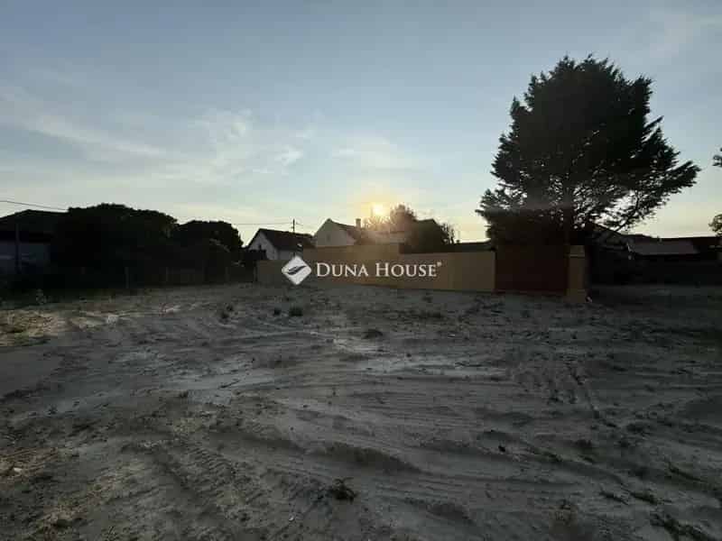 Telek Kiadó , Budapest, Közép-Magyarország