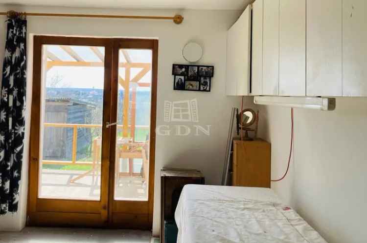 Bicske panorámás 80m2-es 2 szintes ház eladó