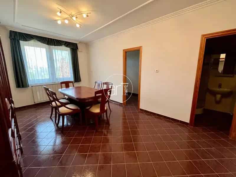 850 m² Háromszintes Ingatlan Szegeden Befektetésre vagy Lakhatásra