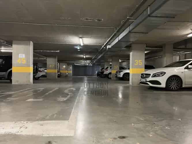 Debreceni teremgarázs kiadó a Sestakertben