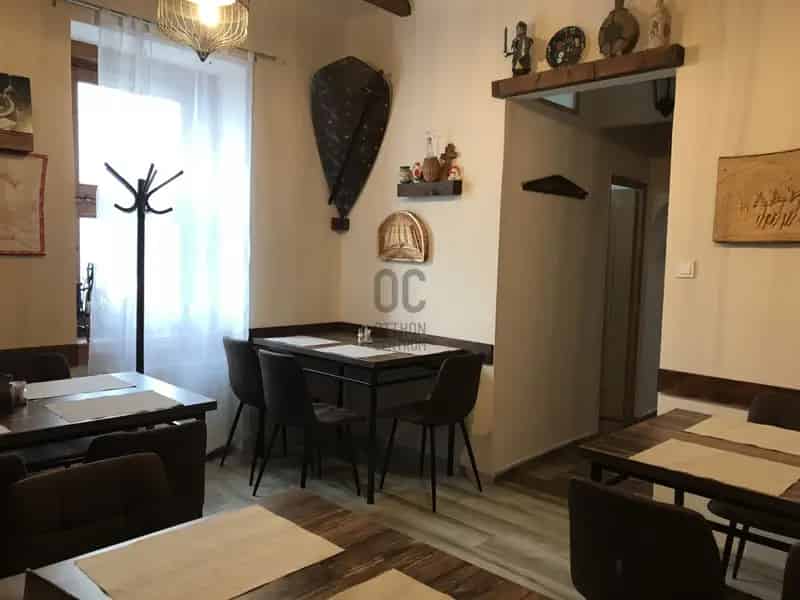Üzleti célú Kiadó , Debreceni járás, Alföld és Észak