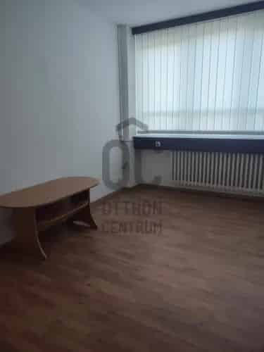 Budapest III kerület Bécsi út iroda kiadó 15 30 45 nm