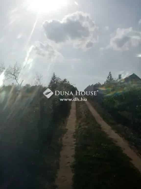 650 m2-es Telek Debrecenben Kis Hazal es Epulettel