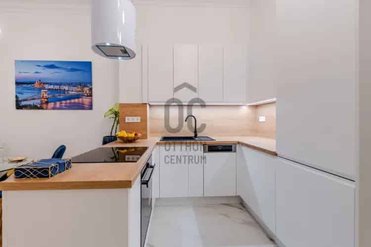 Budapest II kerület Bauhaus lakás eladó 52 nm