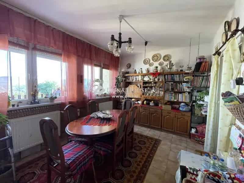 Dorogi panorámás sorház eladó - 240nm, 3 szintes, nagycsaládosoknak