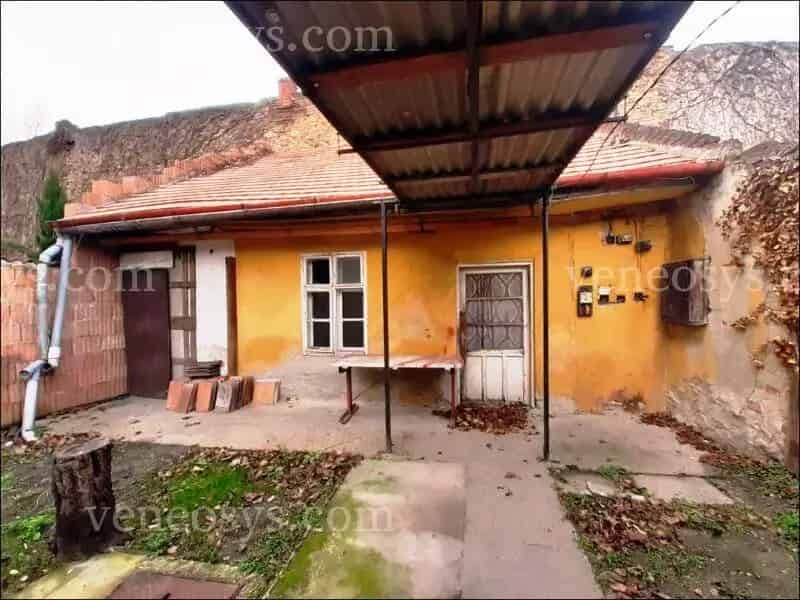 Rákospalotán kisméretű építési telek ELADÓ!