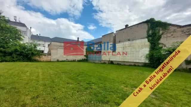 Váci Telek Eladó 887 m² 70 Beépíthetőség