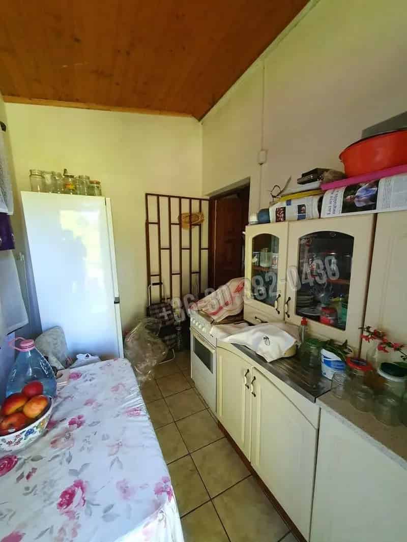 Verőce hétvégi ház eladó - 41m2, patakpart, vasútállomás közel