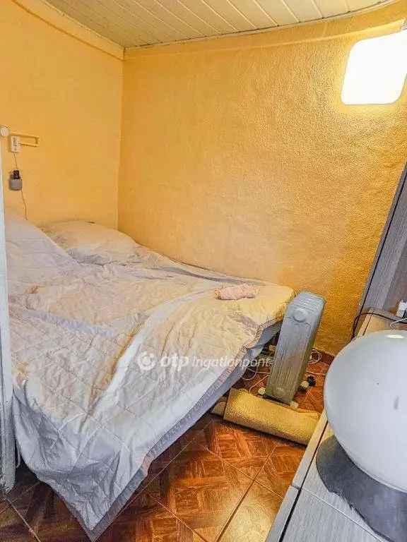 Velencei hétvégi ház eladó - két generációs nyaraló vagy szálláshely