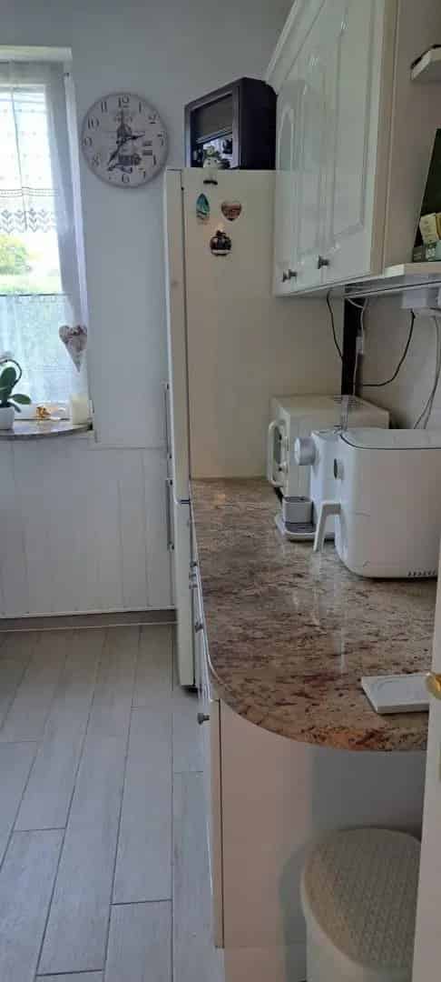Zalakaroson 2 szintes 5 szobás családi ház eladó