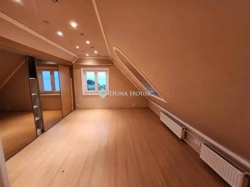 Panorámás családi ház eladó Tihanyban