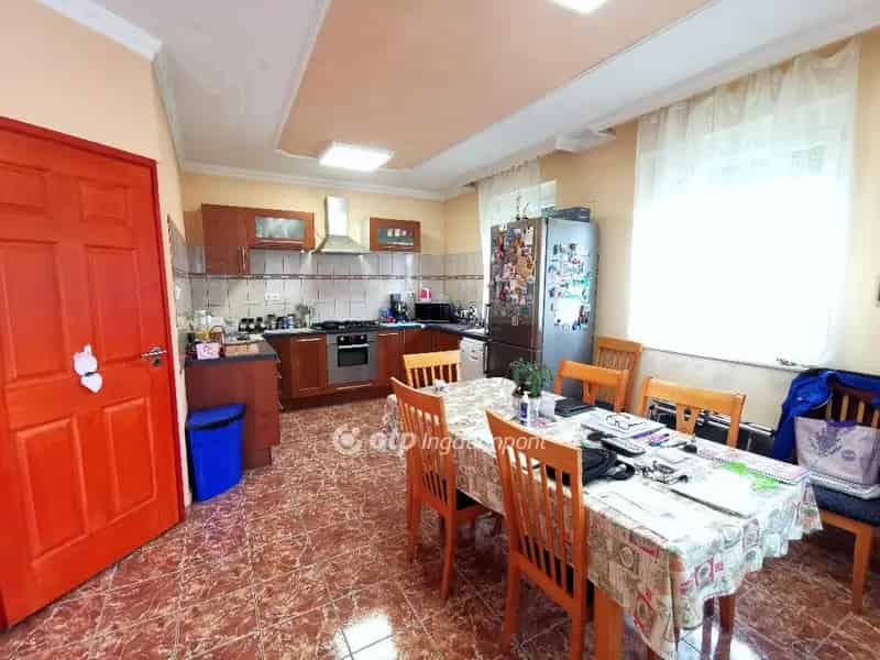 170 m2-es családi ház eladó Szigetszentmártonban