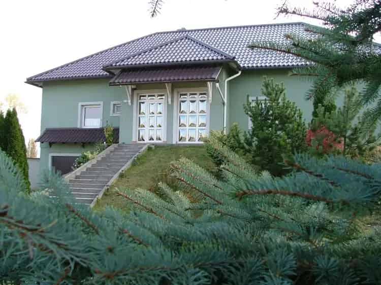 Eladó Családi Ház Bicske 5 Hálószobával Medencével
