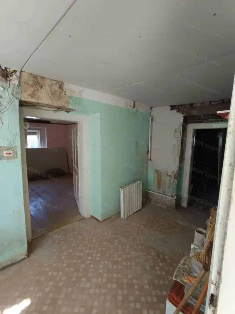 Tószegi családi ház felújításra vagy bontásra