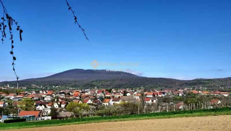 Pécsvárad Malomtető zártkerti ház eladó