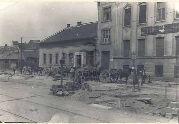 Budapest III kerület Bécsi út eladó ház felújítandó üzlethelyiséggel