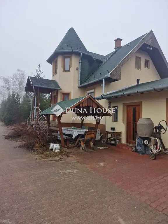 Domonyvölgyi külterületi ingatlan eladó 4783 nm-es telken