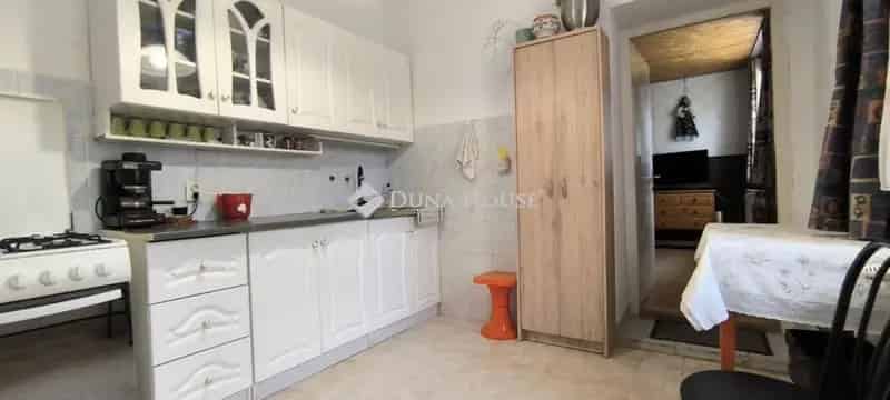 Bakonyi családi ház eladó - 78nm - Kerttel