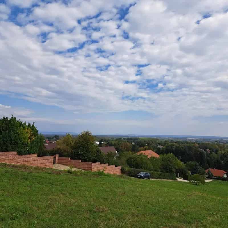 2090 nm-es Telek Zalakaroson - Két Lakás Építhető