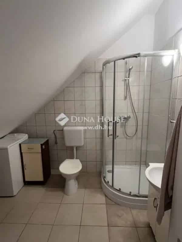 Lakás Kiadó , 16, Bajcsy-Zsilinszky Endre utca, Veszprém, Dunántúl