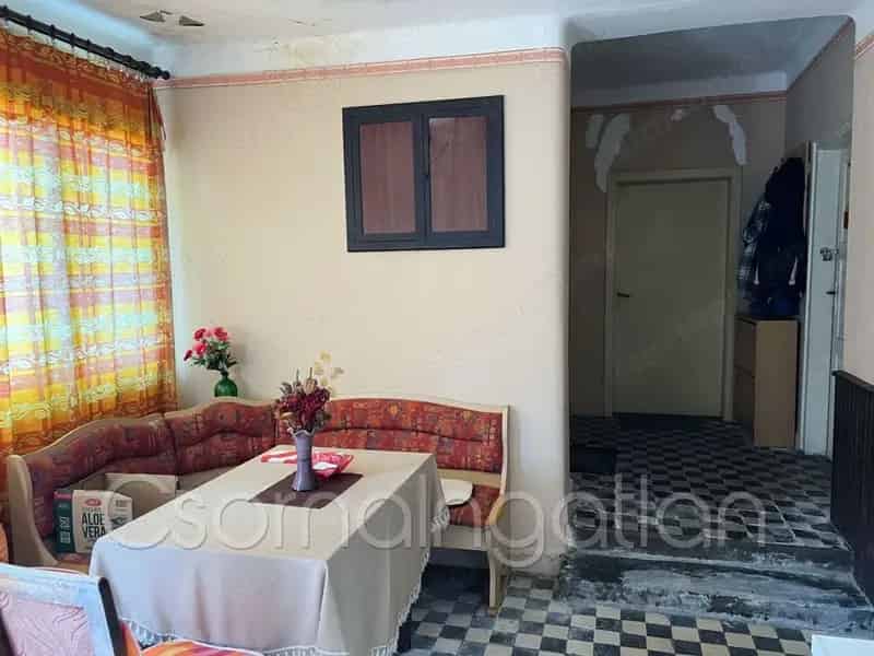 Potyond 100m2-es Téglaház Eladó