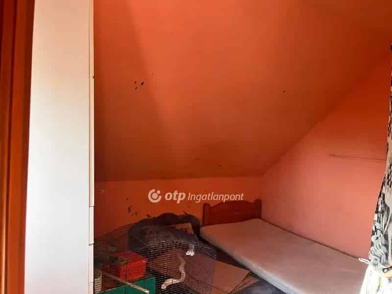 Hajdúböszörményi 75m2-es 3 1 szobás tégla lakás eladó